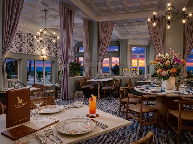 Pelican Grand Beach Resort - beachfront dining